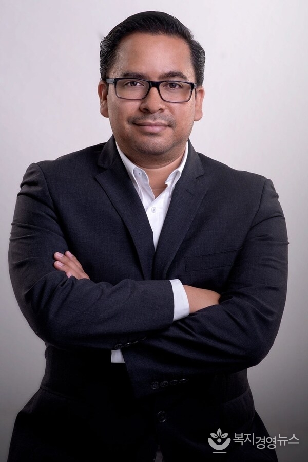 Victor Anaya, Co-Founder and CEO of Serviap Global